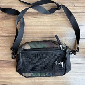 Stussy Camo Crossbody bag